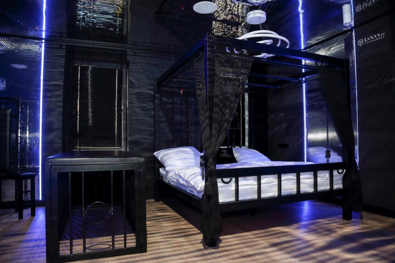 Bdsm Apartament Czestochowa Luxxx - Adults Only - Tylko Dla Doroslych Экстерьер фото